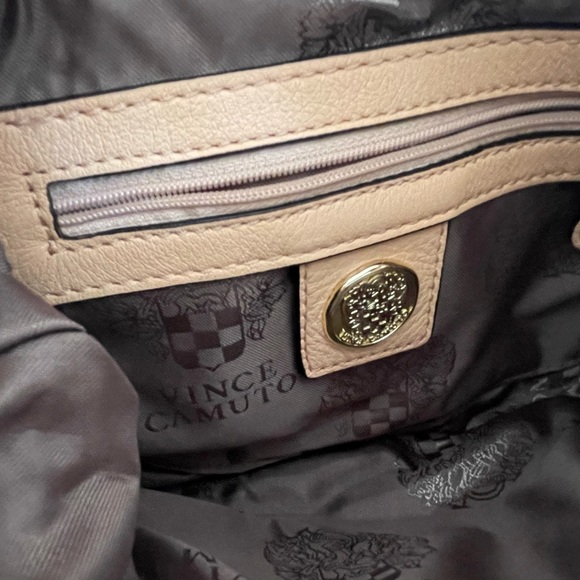 Vince Camuto leather bag - Picture 2 of 3